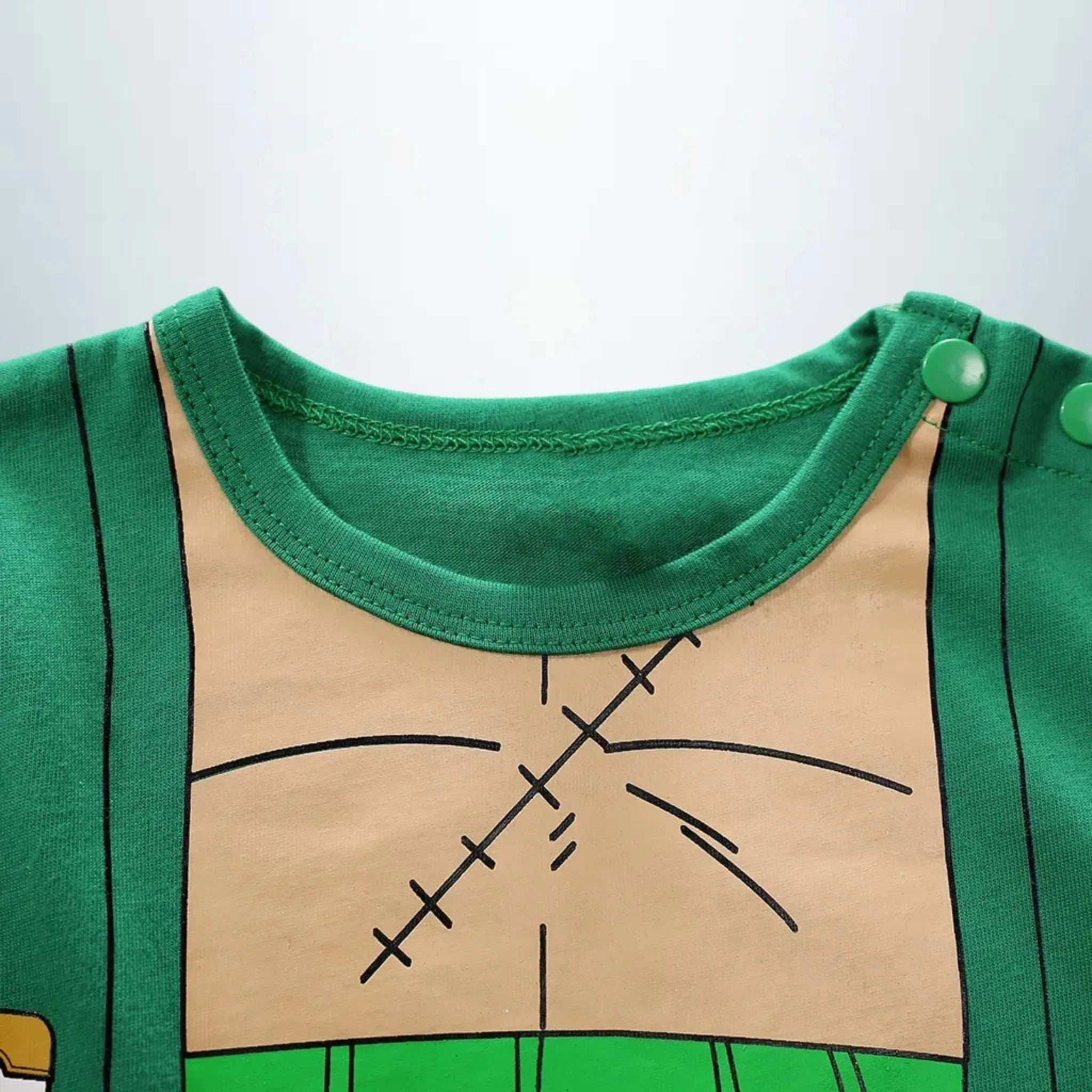 Col rond vert du body Zoro pour bébé avec boutons-pression assortis